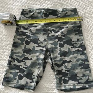 Spiritual Gangster Camo Biker Shorts Size M